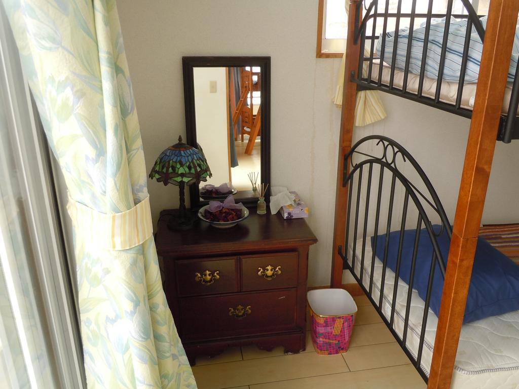Guest House Route 6 Yomitan Luaran gambar